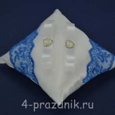 Подушка под кольца,атласная с синим кружевом  podushka050