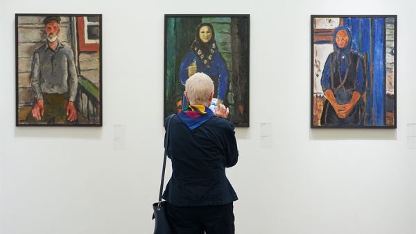 Зеленой свет: в Москве открылась выставка Бориса Мессерера