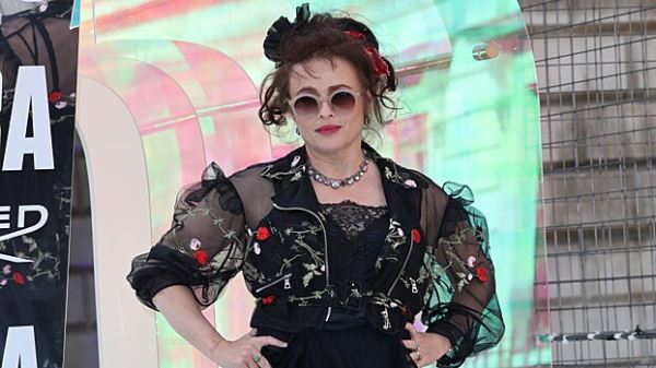 Билл Найи и Хелена Бонем Картер станут родителями Эрин Доэрти в сериале «California Avenue»