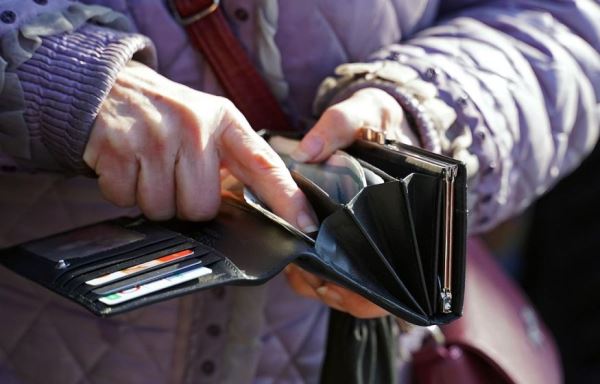 Карты будут блокировать даже за легальные мелкие поступления и переводы от разных людей