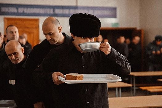 Комедийный сериал «Театральная зона» с Кологривым и Дергачевым выйдет 1 июля